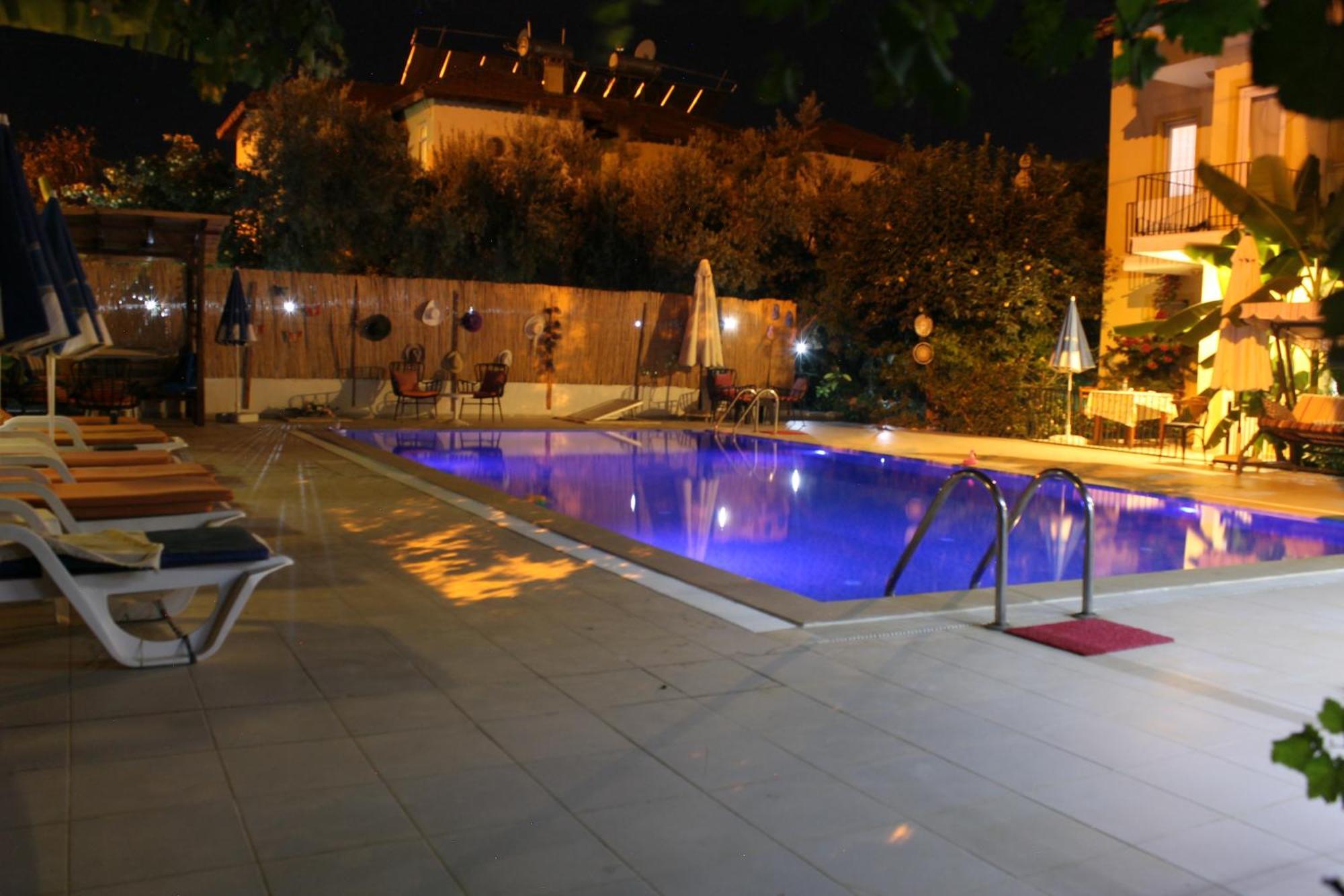 Sarihan Apart Otel โอลลุนเดนิซ ภายนอก รูปภาพ