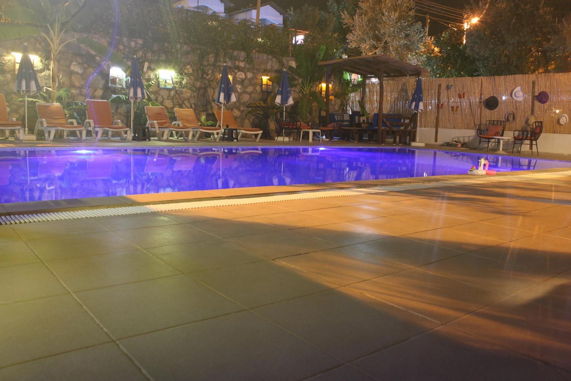 Sarihan Apart Otel โอลลุนเดนิซ ภายนอก รูปภาพ